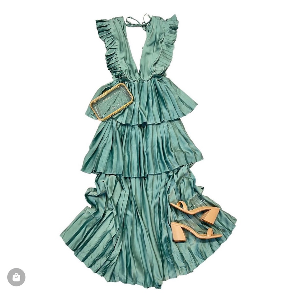 NWT Layered Pleated Maxi Dress - Medium
